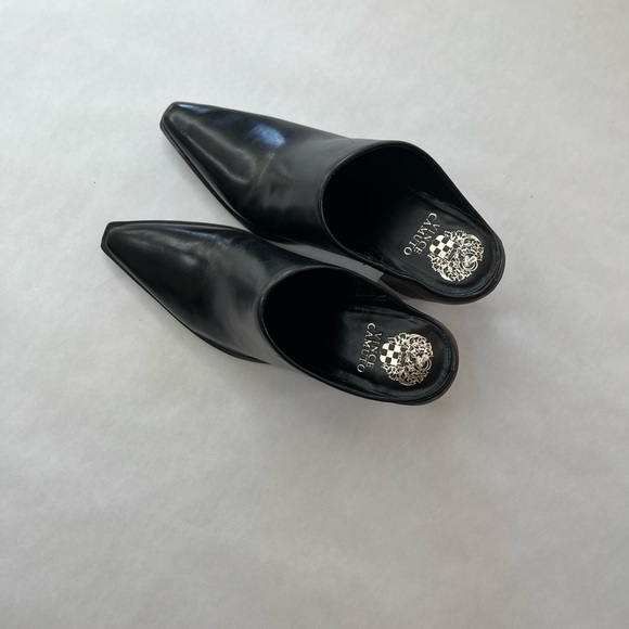 SHOES - Picture 13 of 16